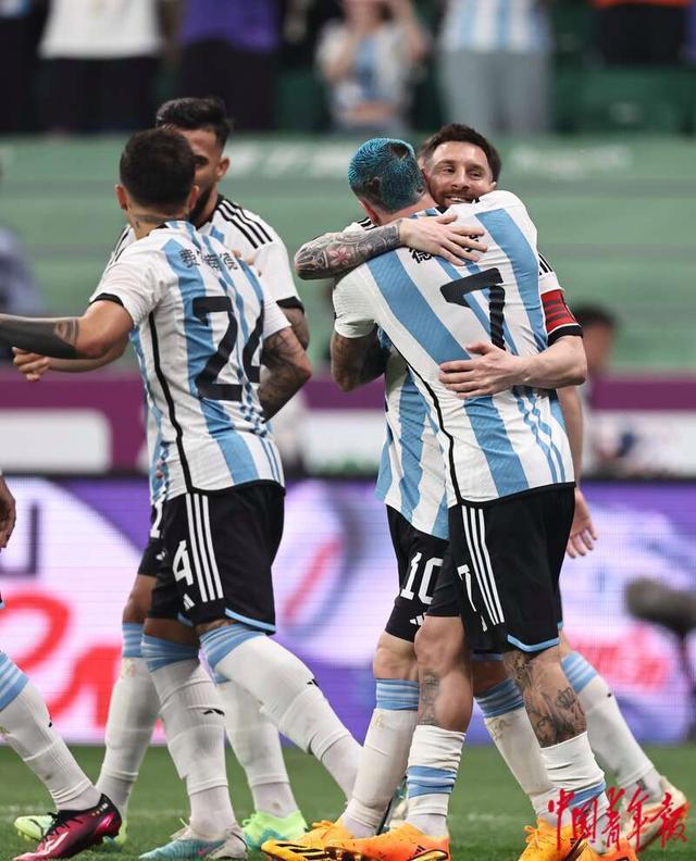 刚刚！梅西在澳大利亚队比赛中大比分领先风云突变塞维利亚关键时刻迎来里程碑，关键时刻那不勒斯调整名单以备亚冠的简单介绍u8官方网址